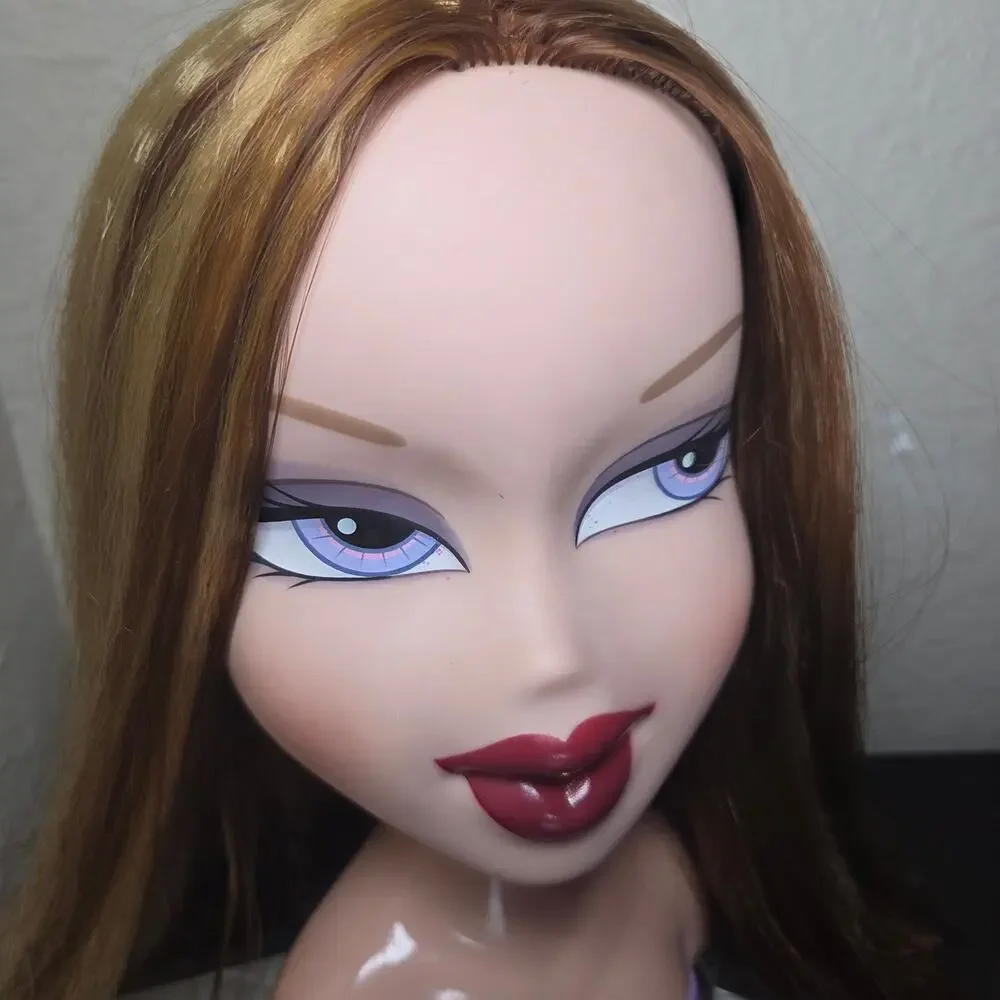 Vintage 2005 Bratz Ooh La La Dana Funky Fashion Makeover Styling Head RARE HTF